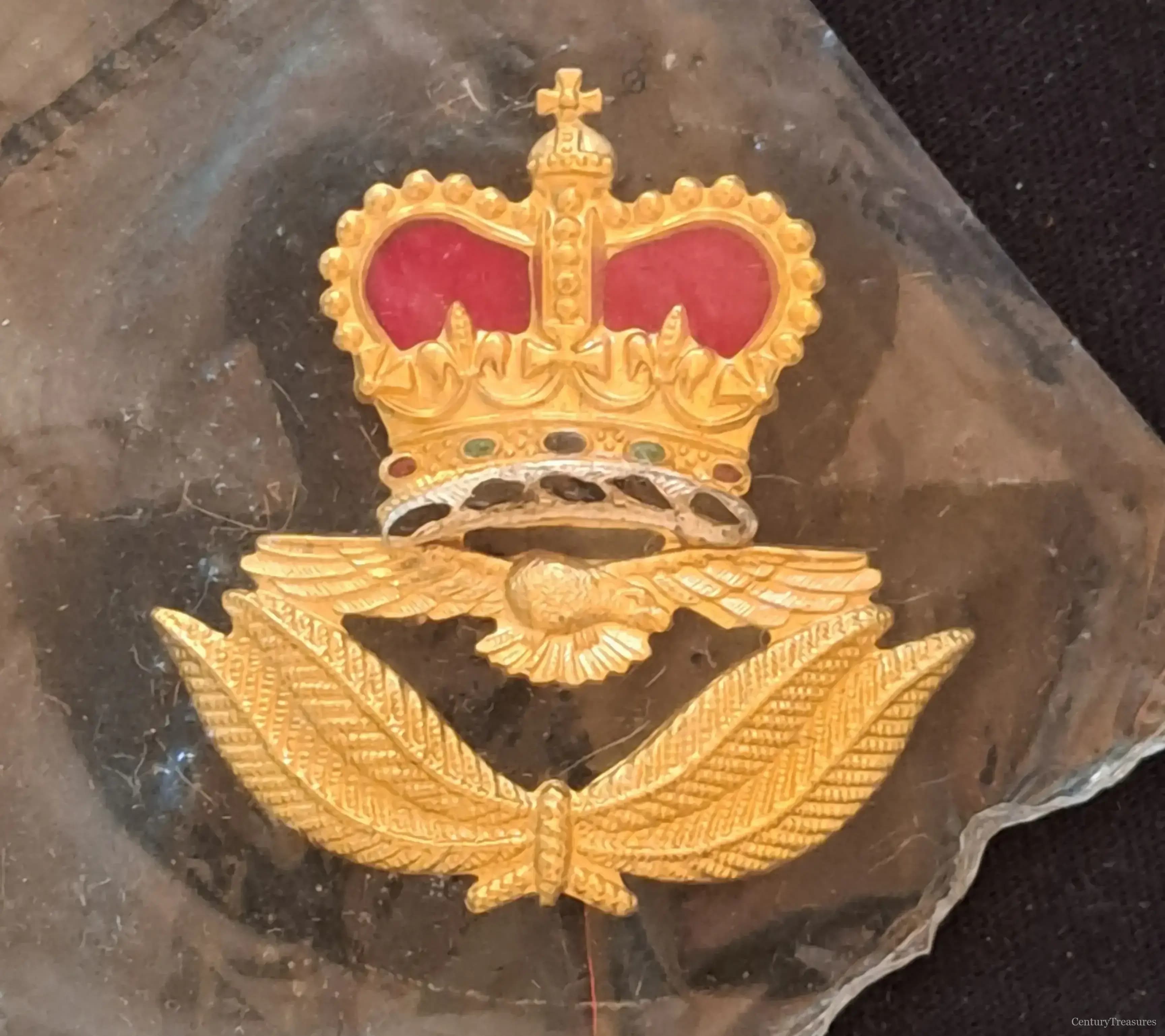 RCAF Cap badge