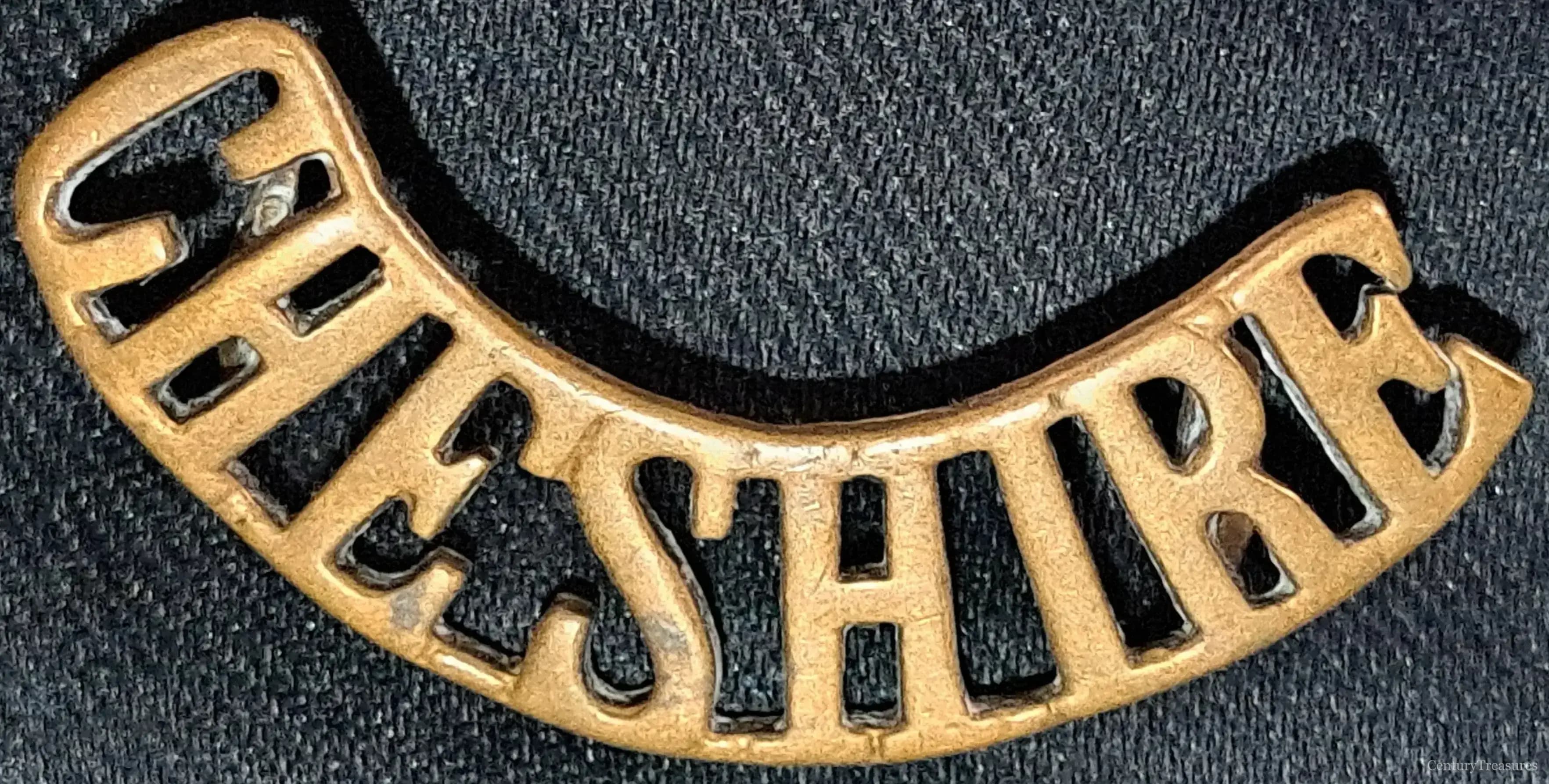 Cheshire Regiment Gilded Brass Shoulder Title