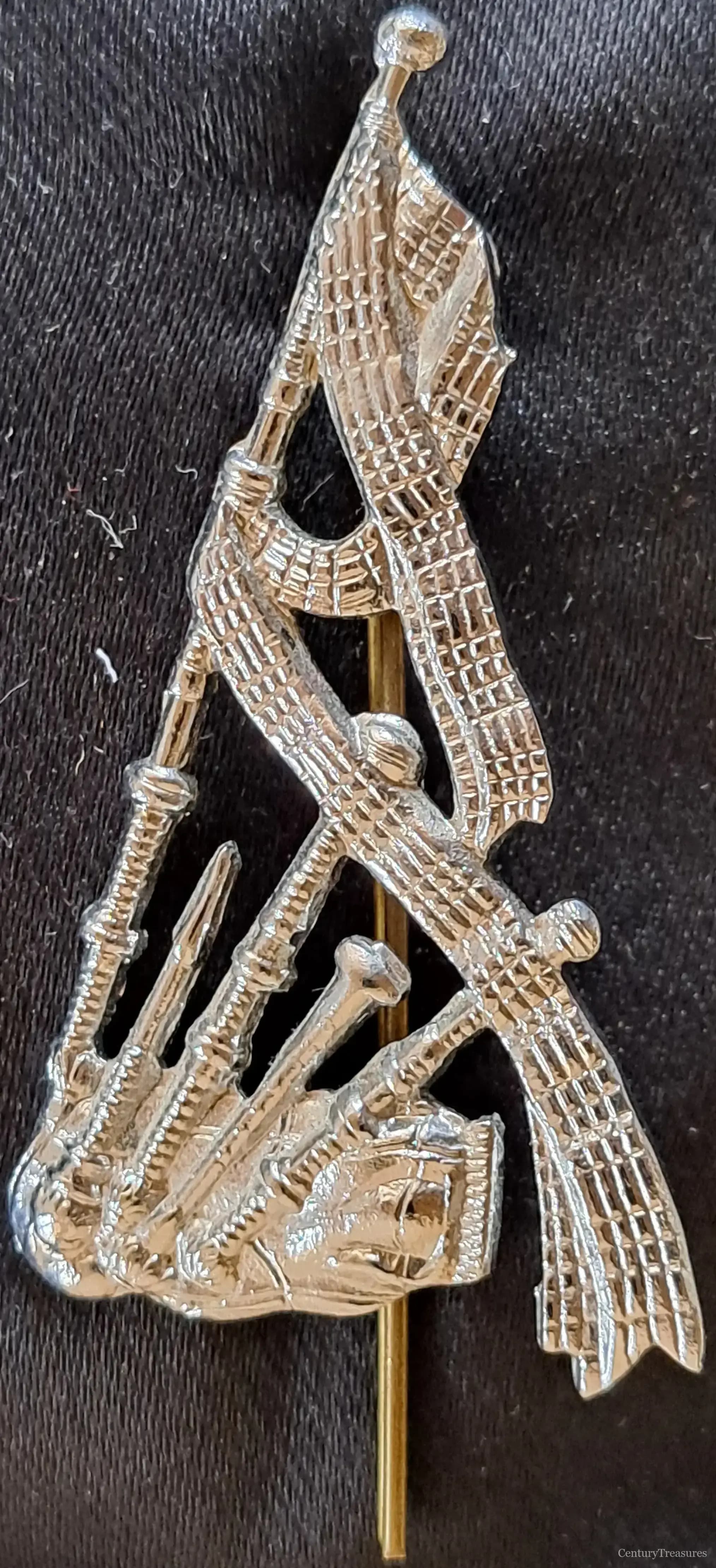 Commonwealth Military Piper Arm Trade Badge