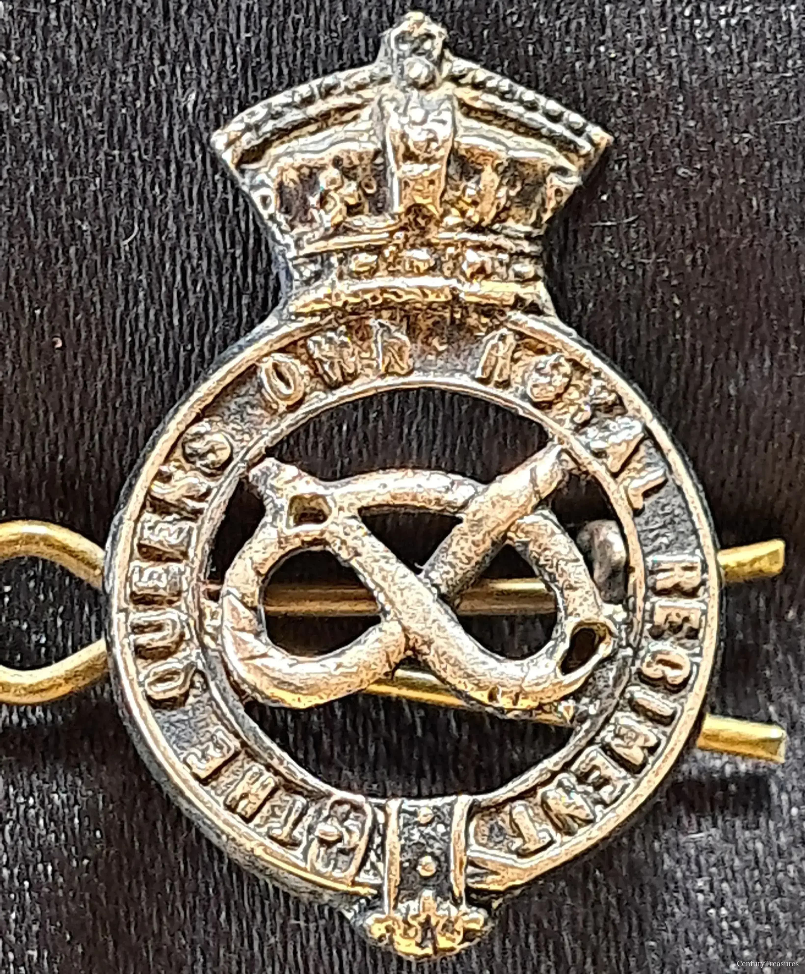 Staffordshire Yeomanry Worn Collar Badge