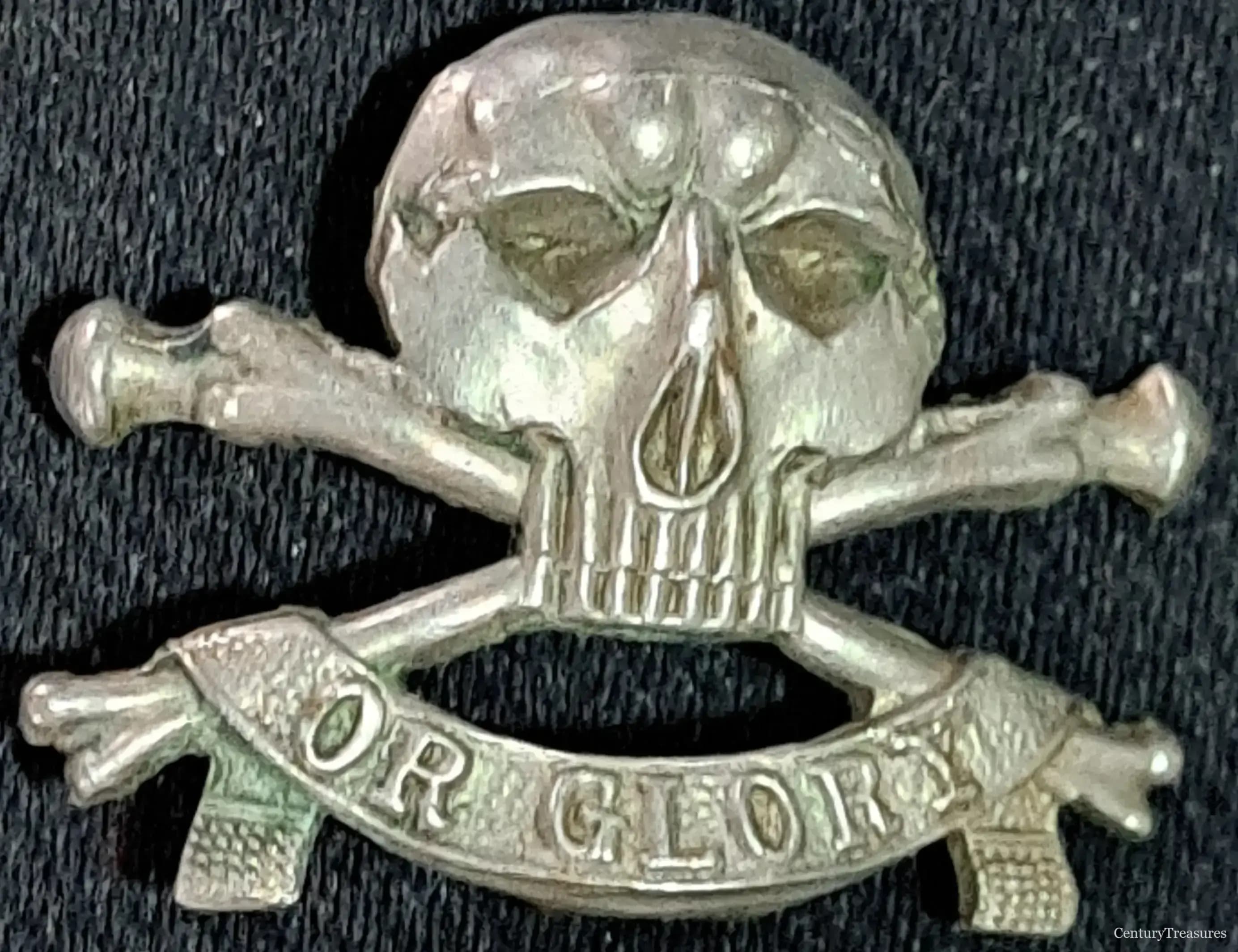 17th/21st Lancers Collar Badge – “Or Glory”
