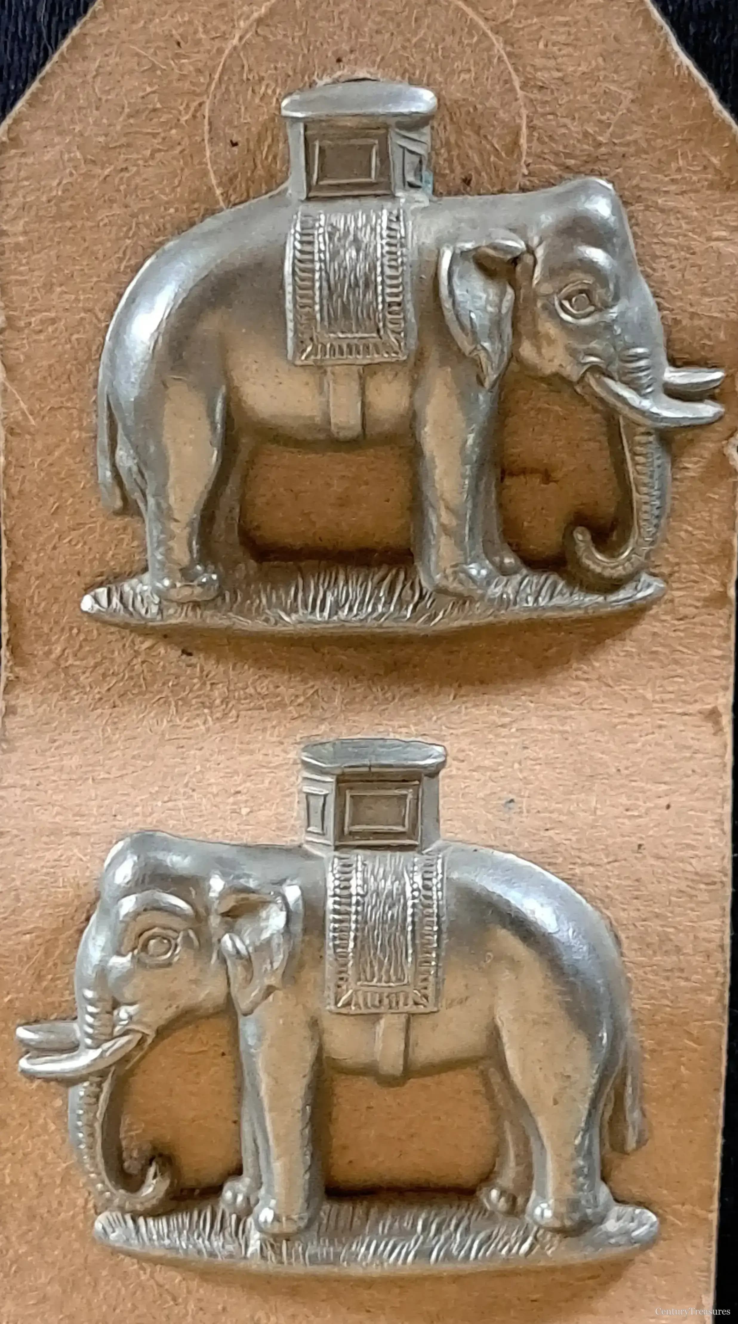 The Duke of Wellington's Hindoostan Collar Badges