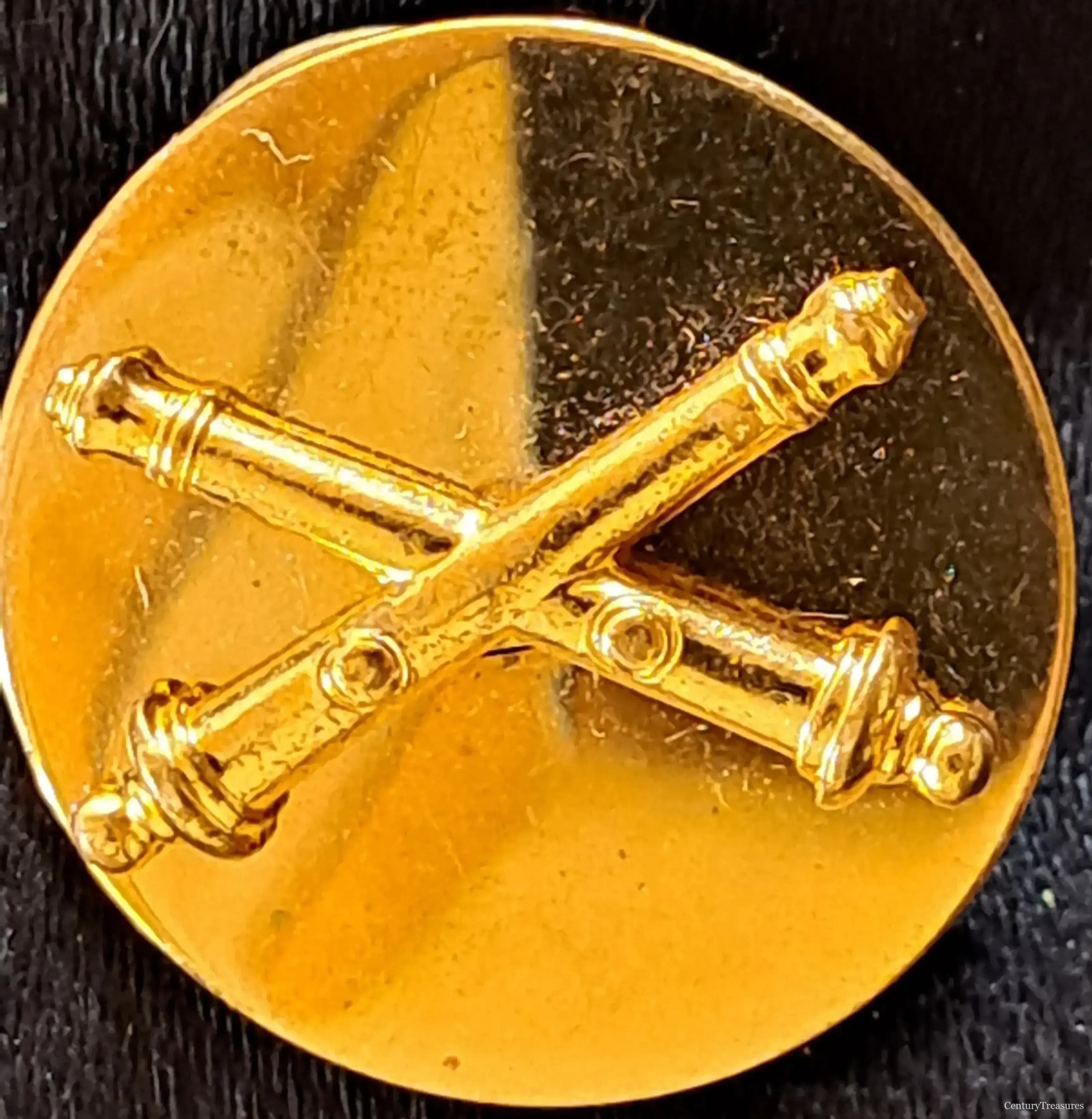 US Army Field Artillery Enlisted Collar Disc
