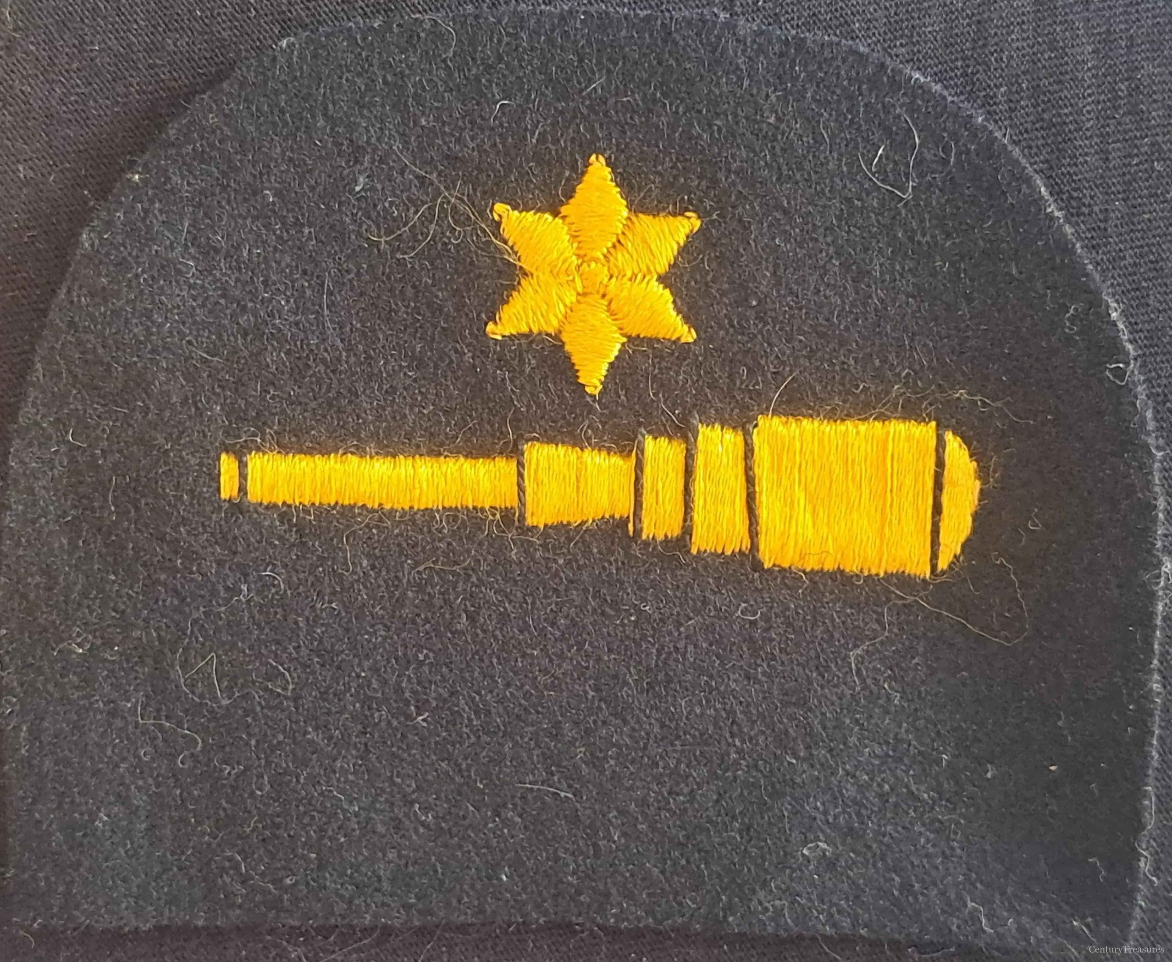 Royal Navy Seaman Gunner Trade Badge