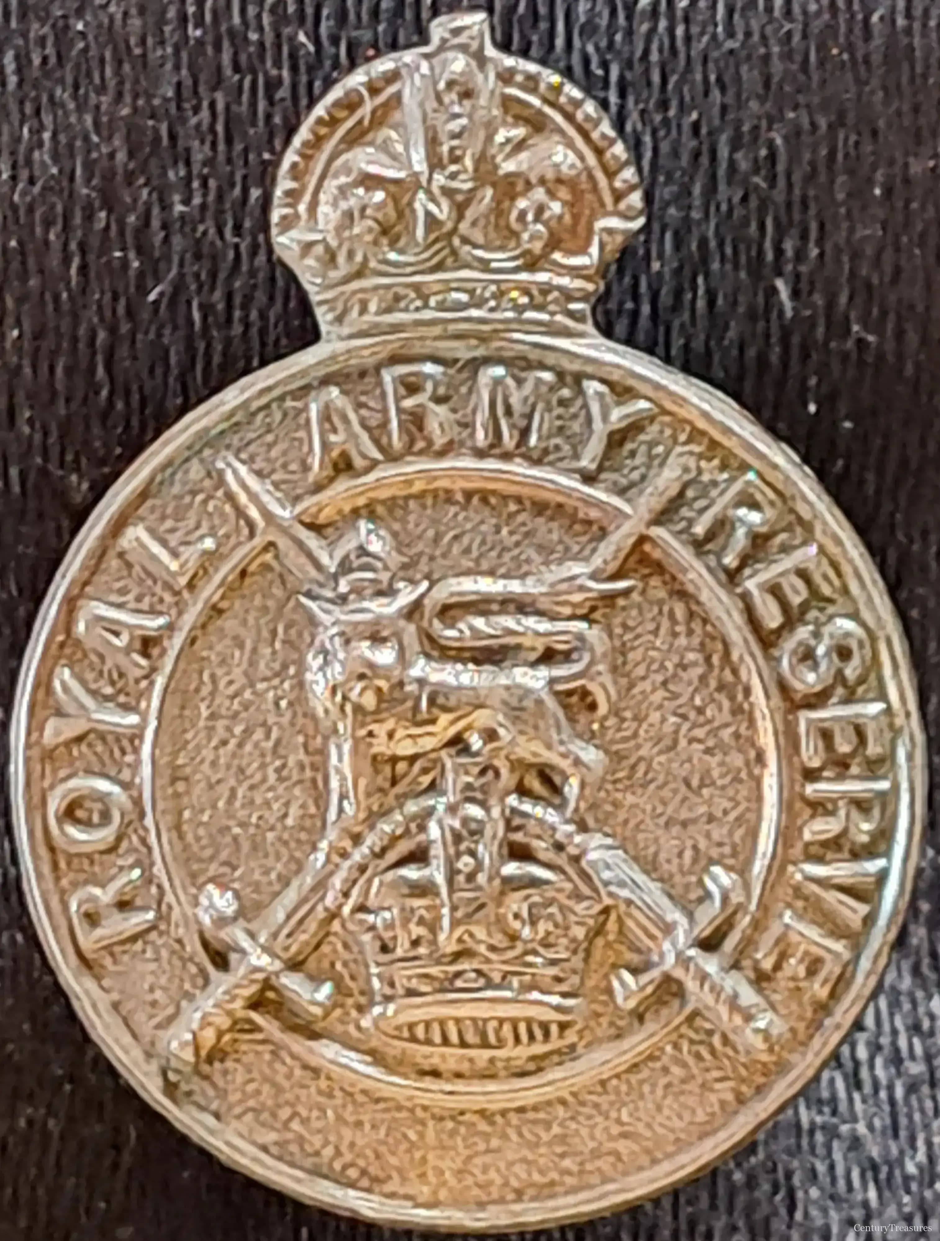 Royal Army Reserve Lapel Badge