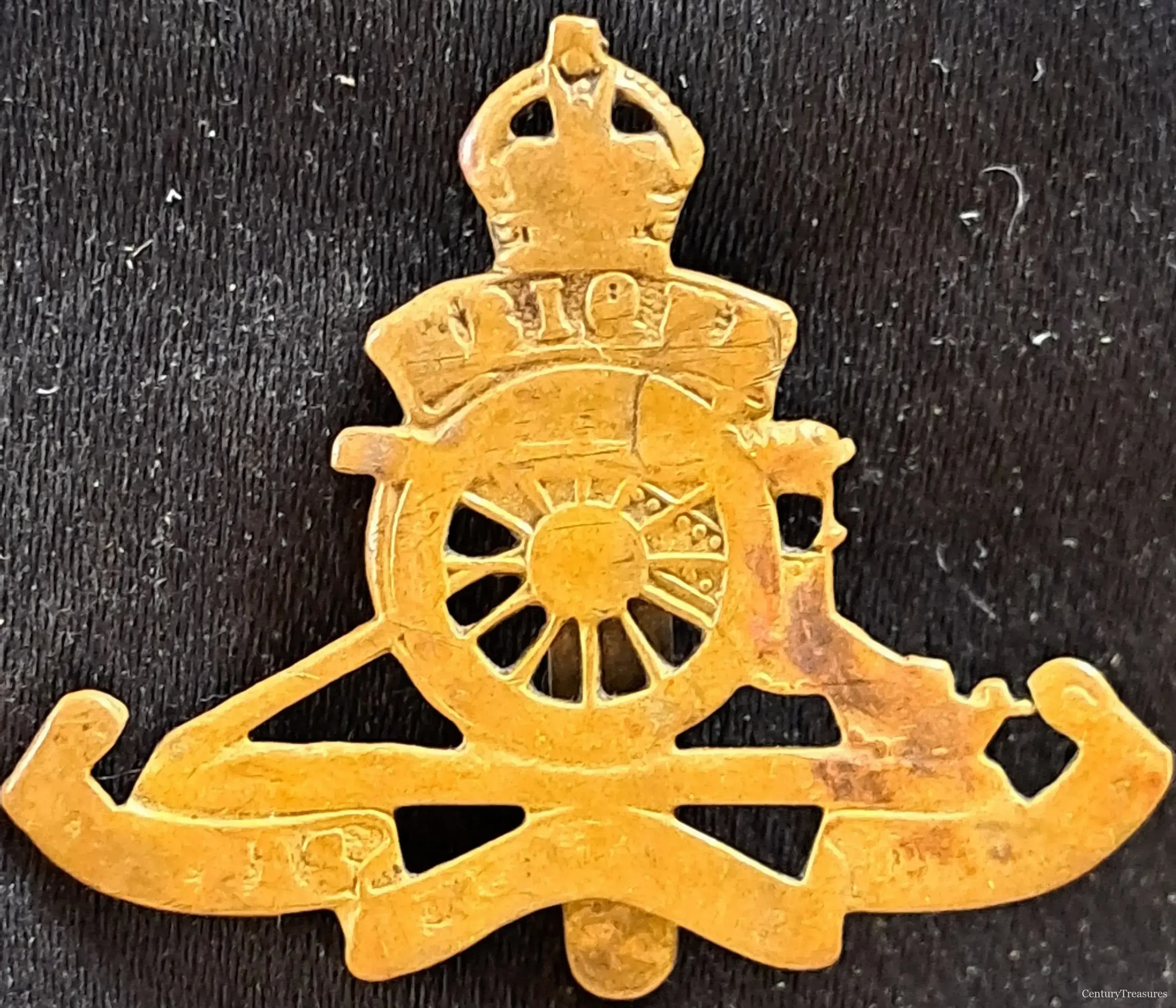 Well Worn Royal Artillery Cap Badge