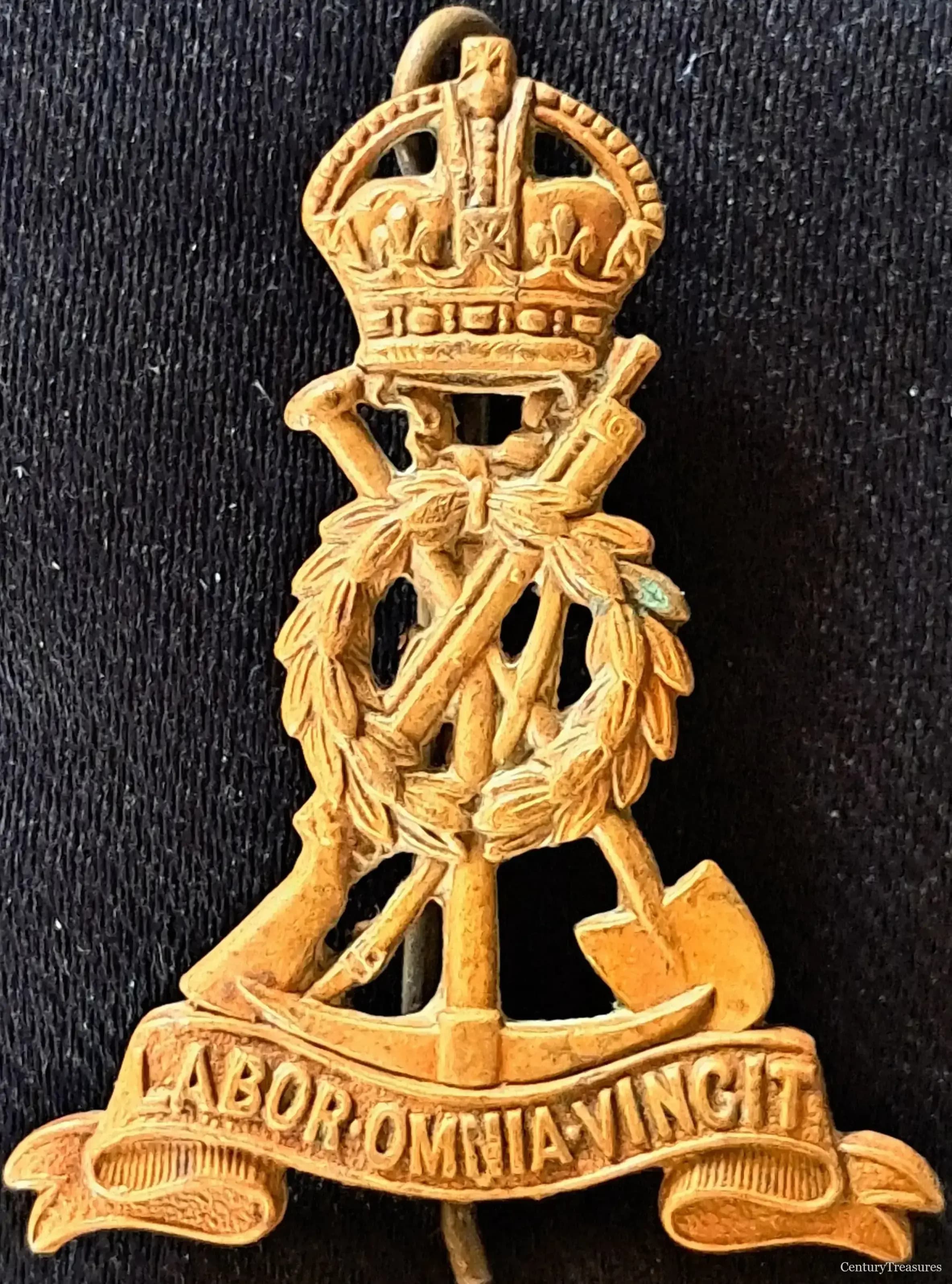 British Army Royal Pioneer Corps Brass Cap Badge