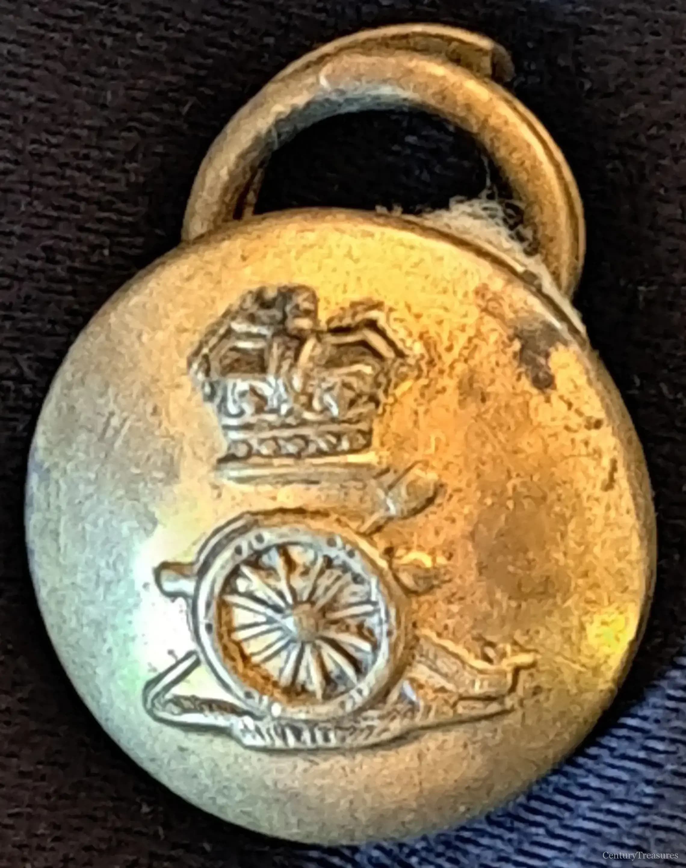 Victorian Royal Artillery Button