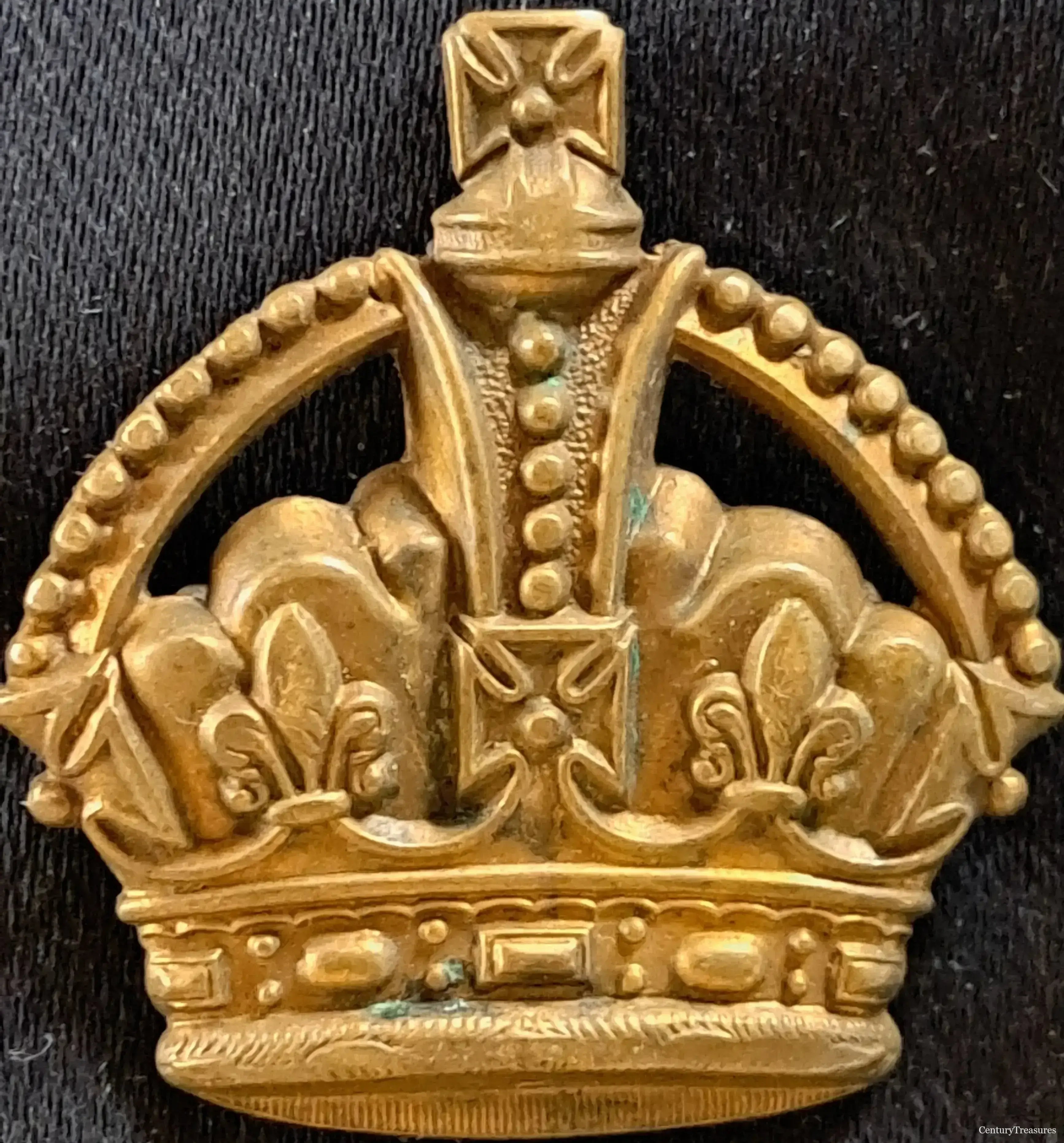 King’s Crown on an officer’s collar insignia