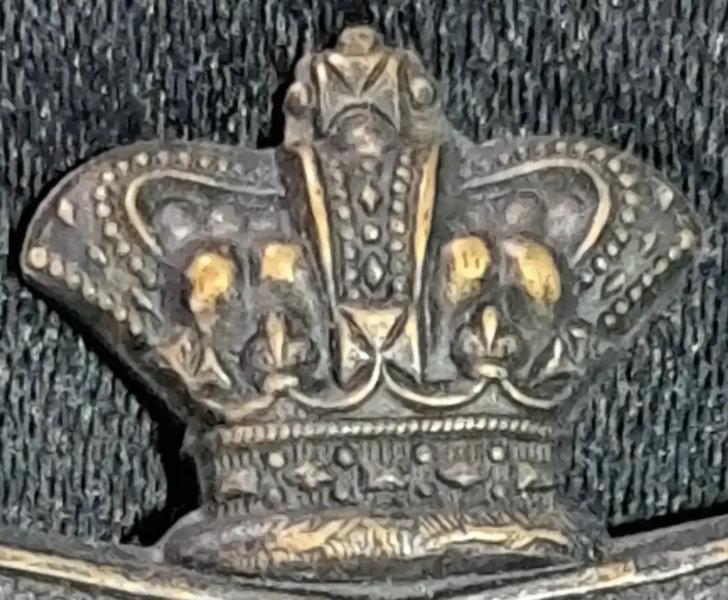 Queen Victoria Crown example